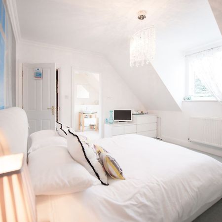 Pinewood Lodge Canford Cliffs Εξωτερικό φωτογραφία